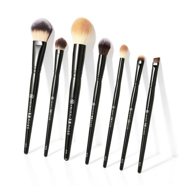 Nikki La Rose N14 Concealer Brush Vegan Bristles-6